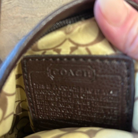 Vintage Coach Signature Brown Crossbody Bag - Picture 3 of 9